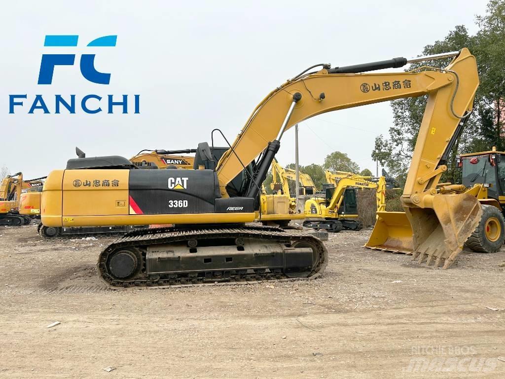 CAT 336 D حفارات زحافة