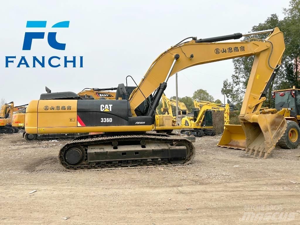 CAT 336 D حفارات زحافة