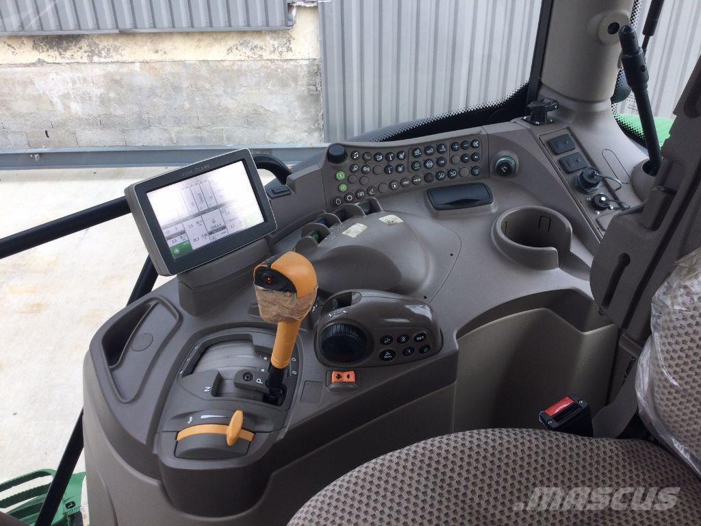 John Deere 6195R الجرارات