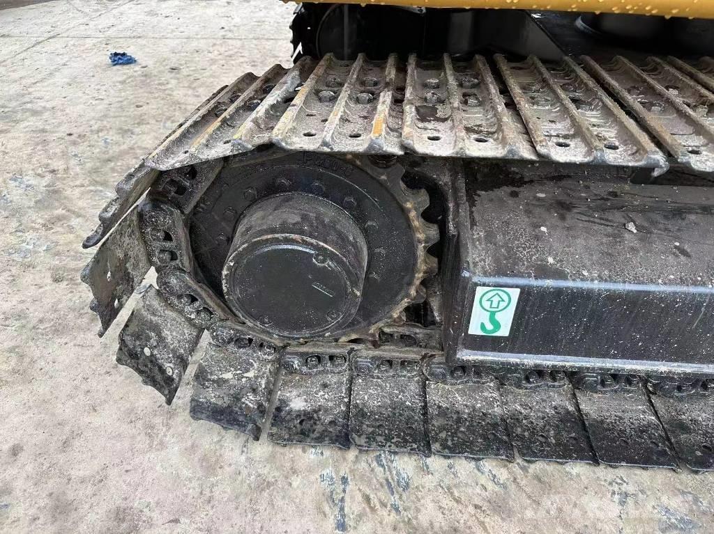 CAT 307  E حفارات زحافة