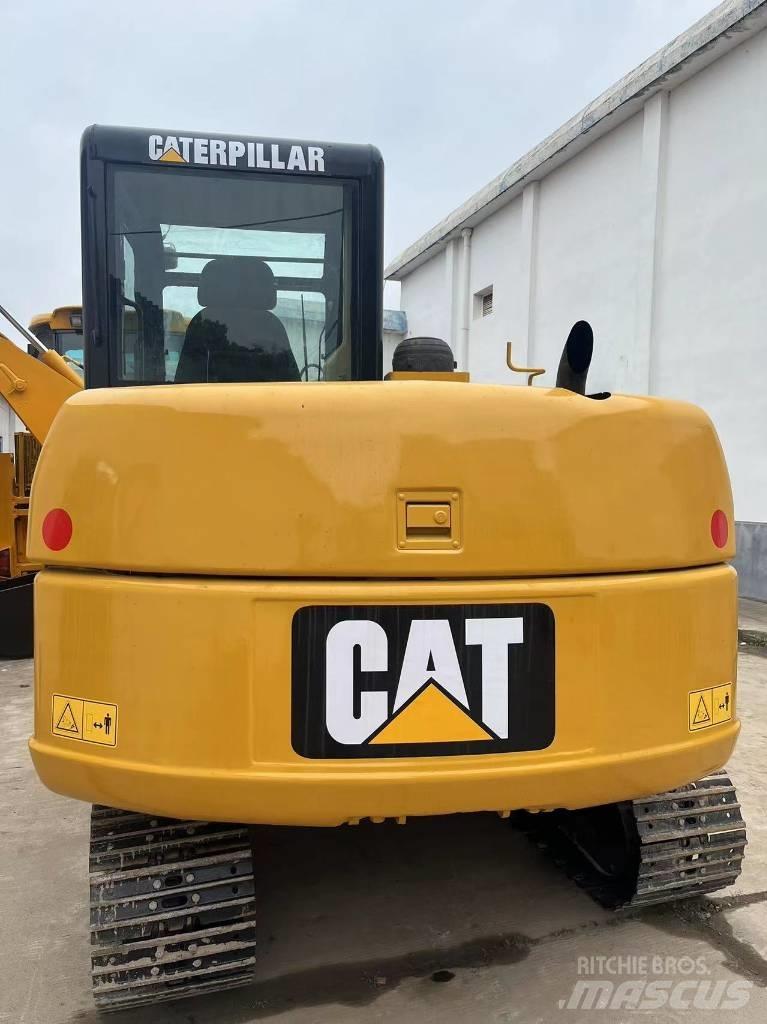 CAT 306d حفارات زحافة