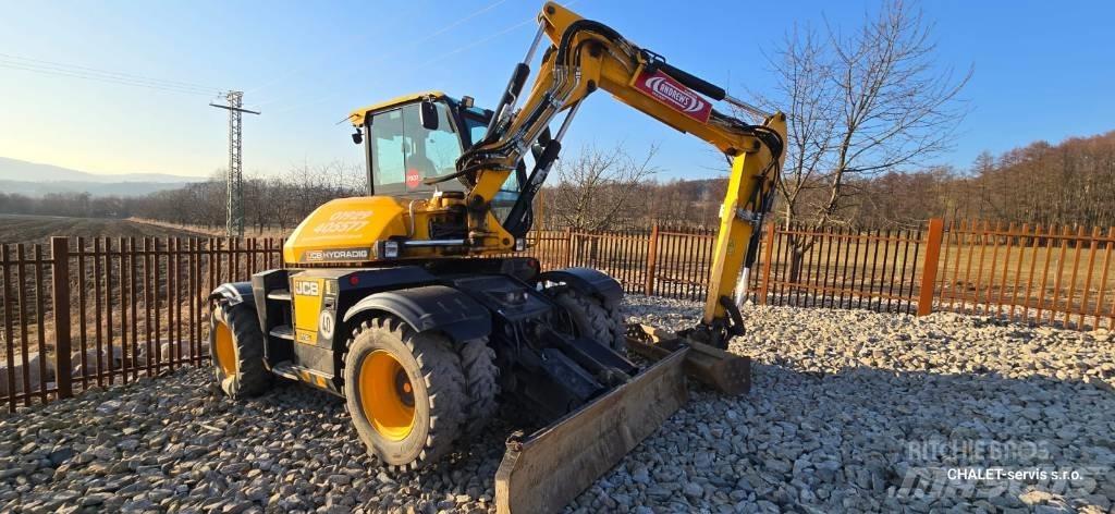 JCB 110 W Hydradig حفارات بعجل