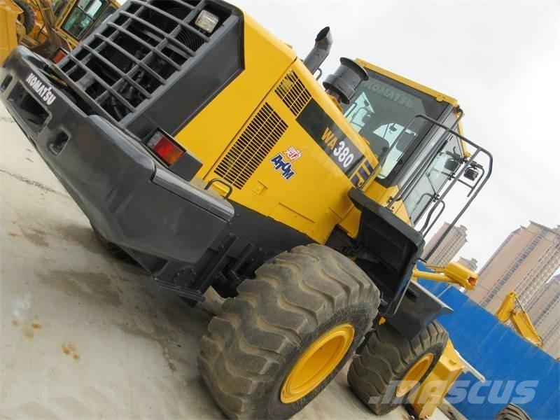 Komatsu WA 380 لوادر بعجل