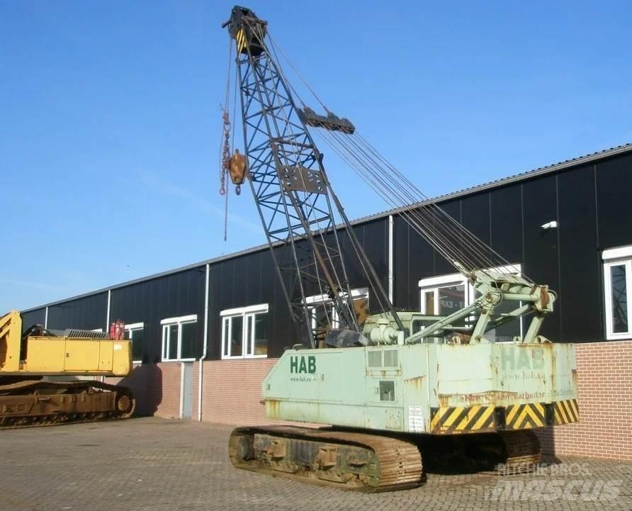 Hitachi KH125-3 رافعات مجنزرة