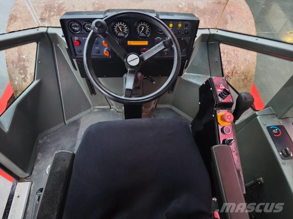 Dynapac CA 302 D مداحل أحادية الأسطوانة