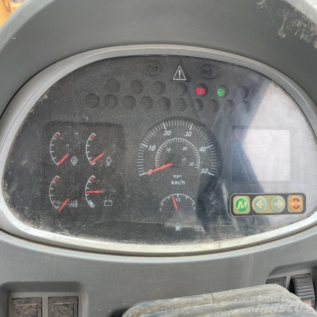 Hyundai HL 757-7 A لوادر بعجل