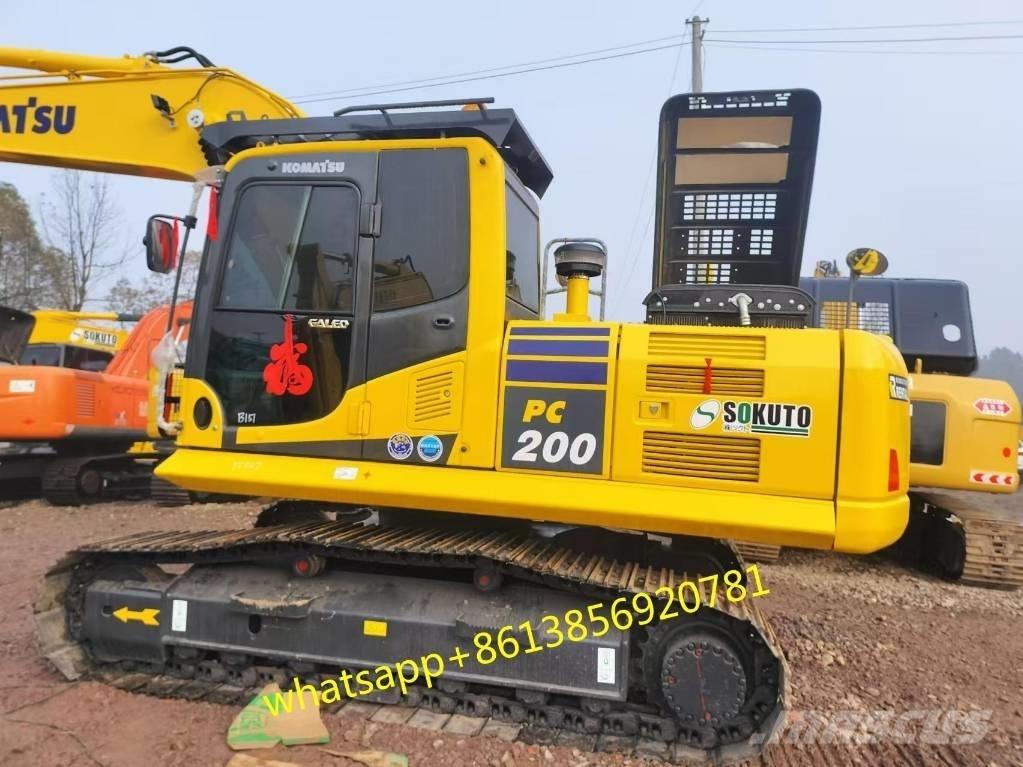 Komatsu PC 200-8 حفارات وسط 7 طن - 12 طن