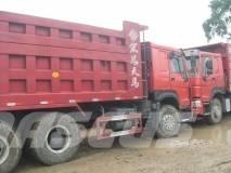 Howo 336 تفريغ المقطورات