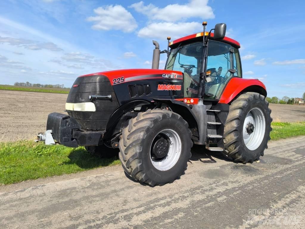 CASE MAGNUM 225 2007 الجرارات