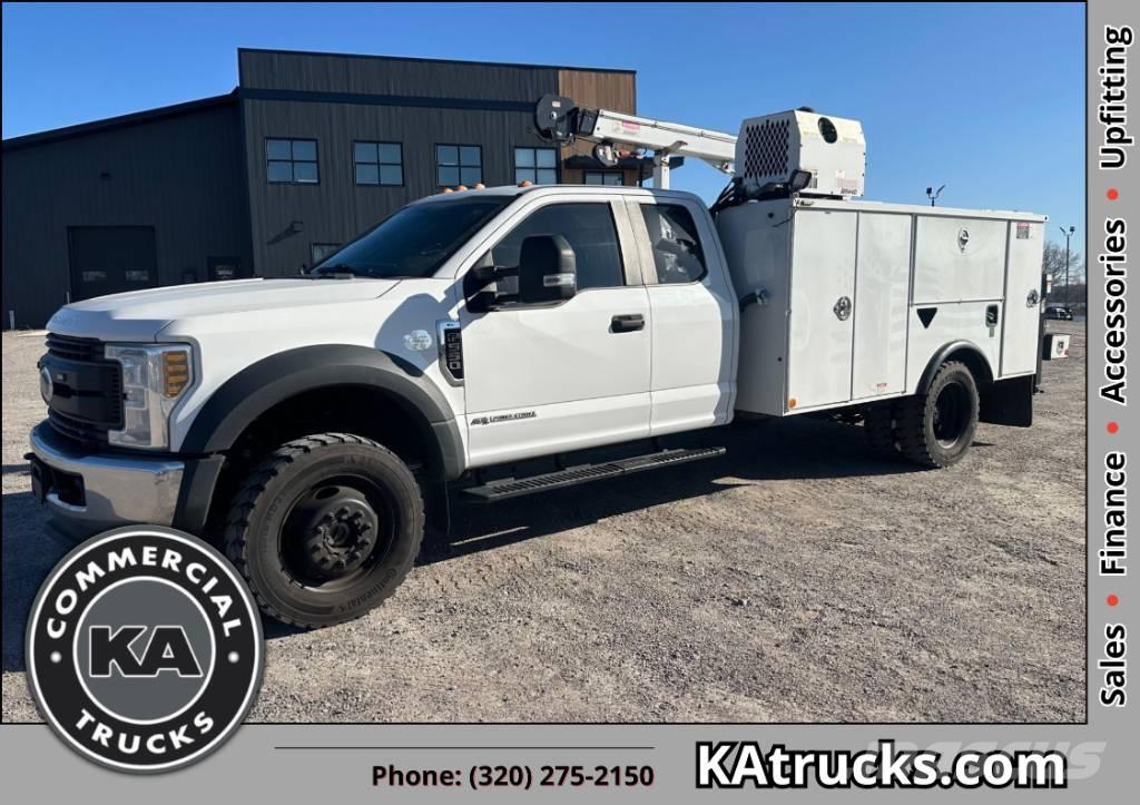 Ford F 550 XL SD رافعات مجنزرة