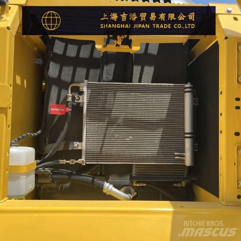 Komatsu PC 210 حفارات زحافة