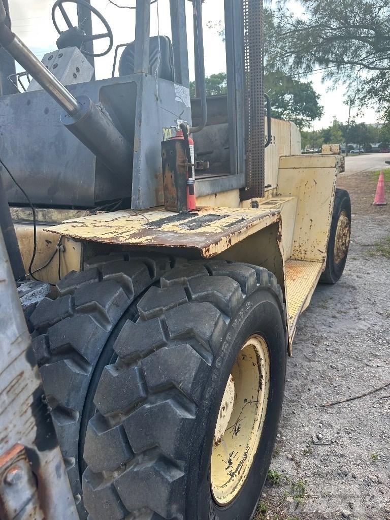 Hyster H 330 XL 2 شاحنات الطرق الوعرة