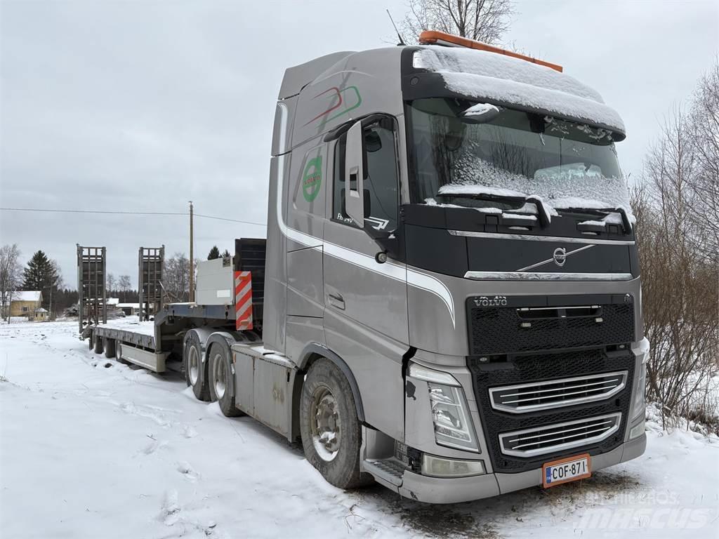 Volvo FH13 540 6x4 وحدات الجر