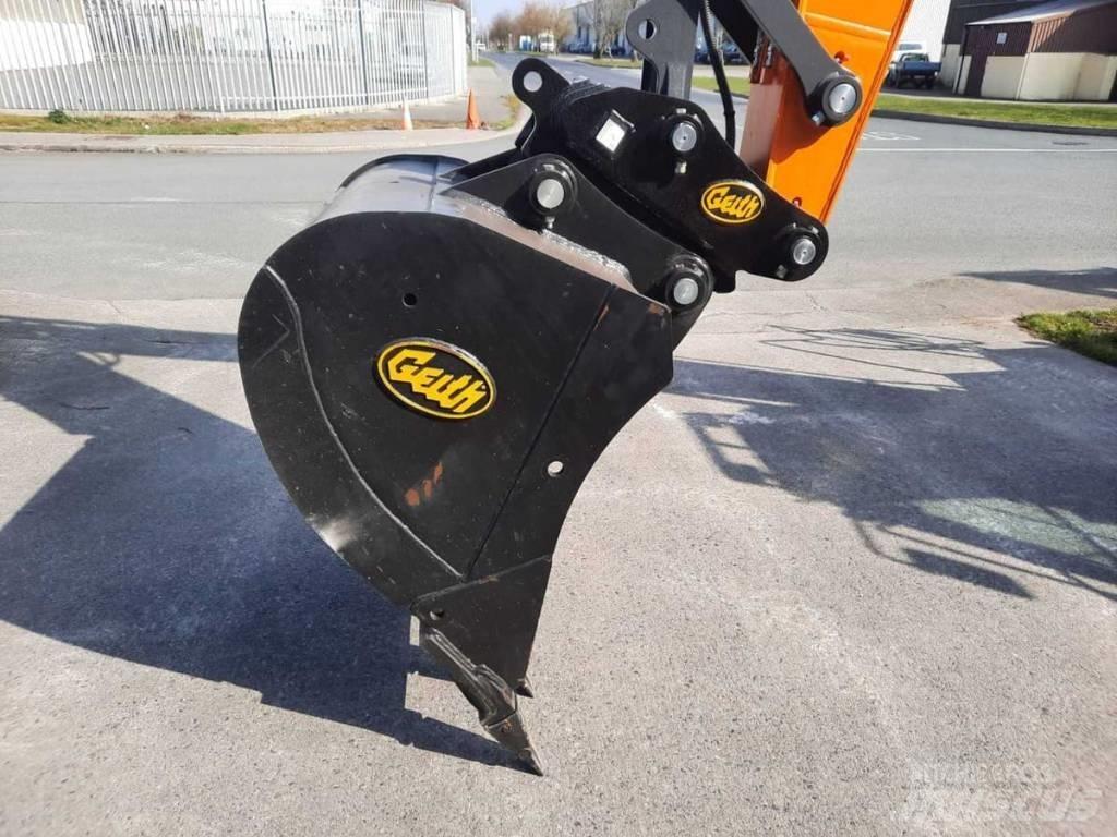 Doosan DX 63-3 حفارات صغيرة أقل من 7 طن (حفارات صغيرة)