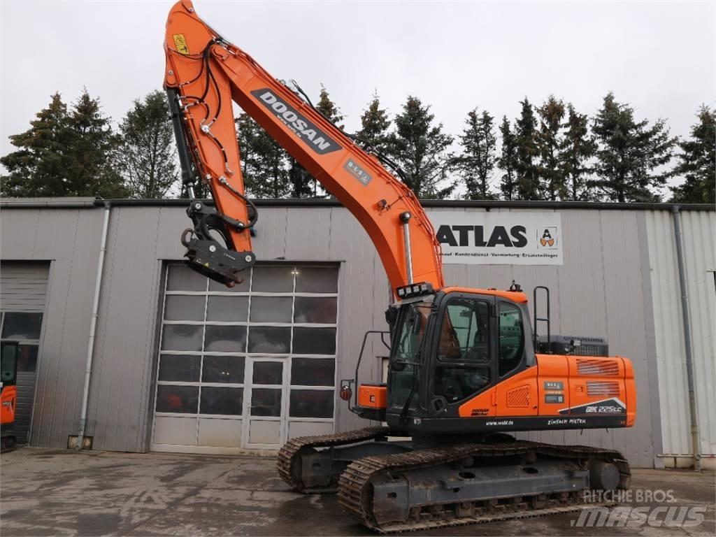 Doosan DX225LC-7 حفارات زحافة