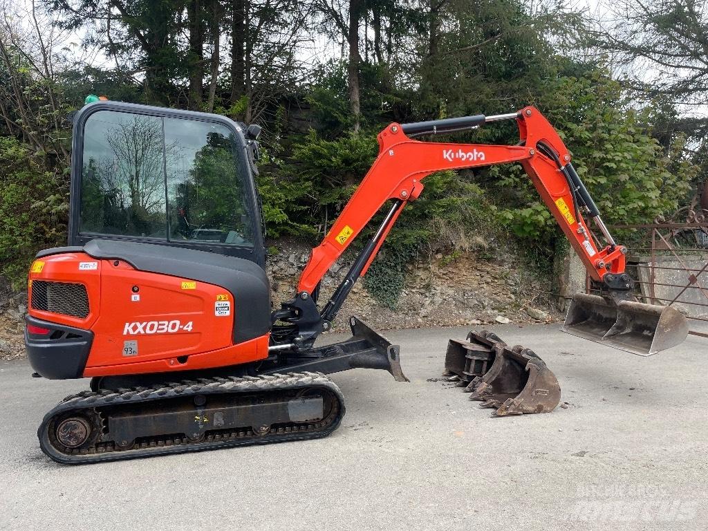 Kubota KX 030-4 حفارات صغيرة أقل من 7 طن (حفارات صغيرة)
