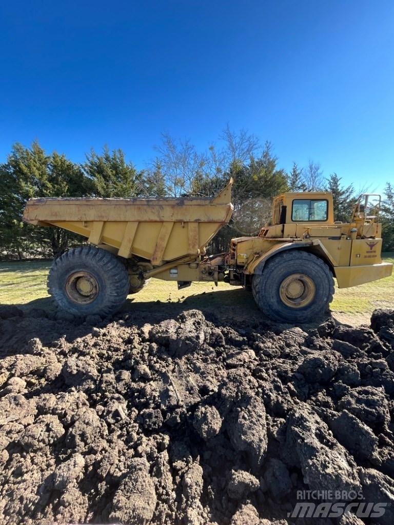 CAT D 30 D ساحبات مفصلية