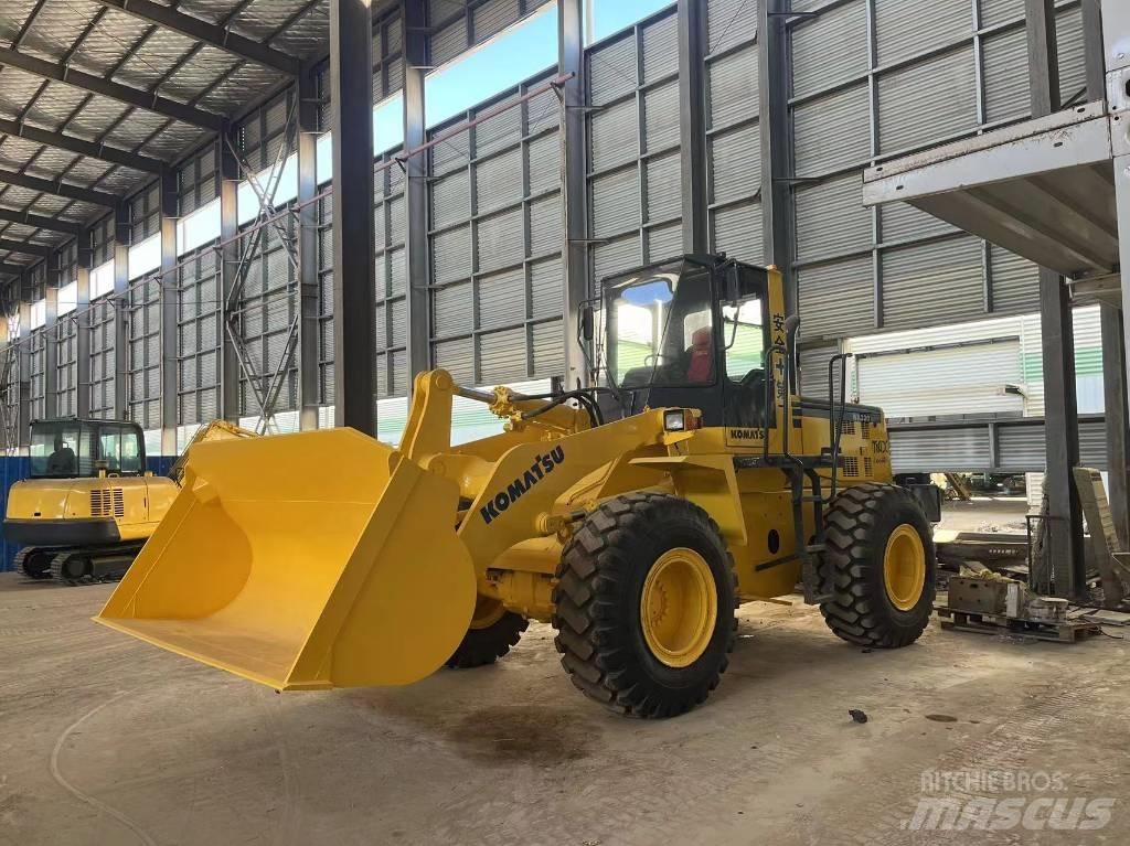 Komatsu WA 320-3 لوادر بعجل