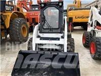Bobcat S 160 لوادر انزلاقية التوجيه