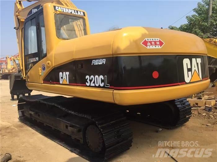 CAT 320 C L حفارات زحافة