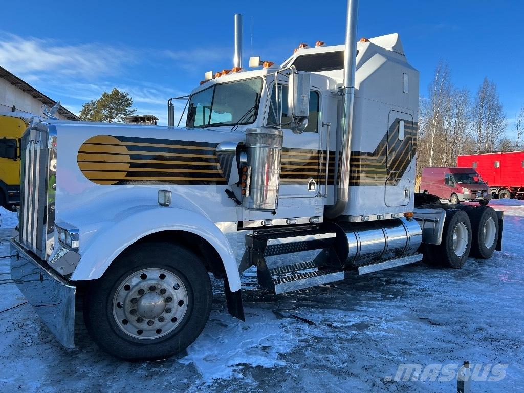 Kenworth W 900 L وحدات الجر