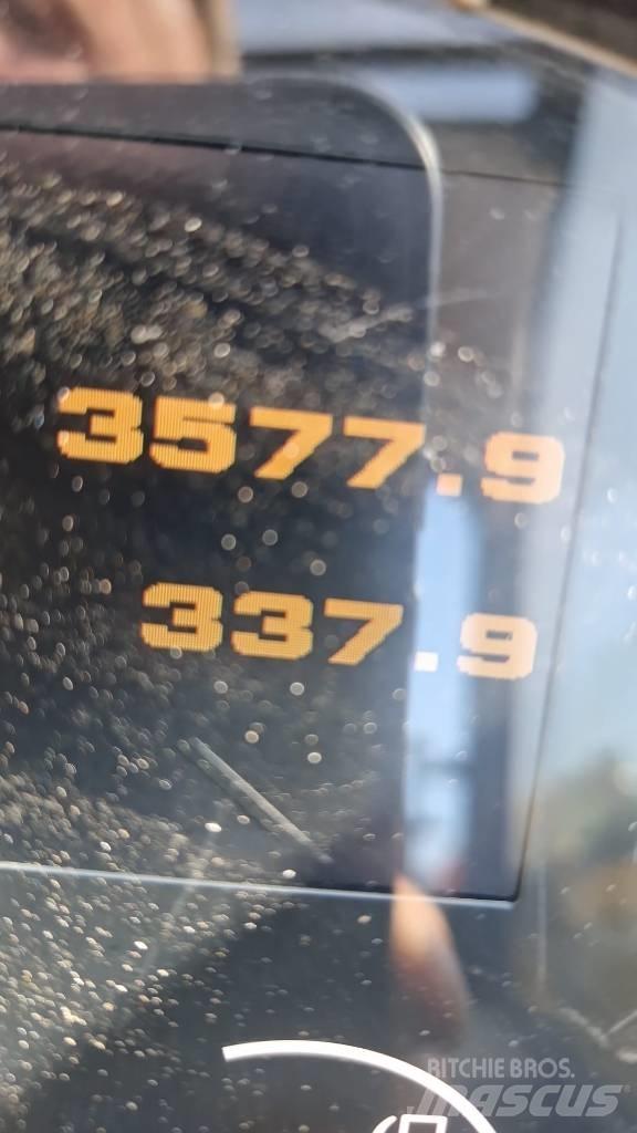 JCB 535-140 مناولات متداخلة