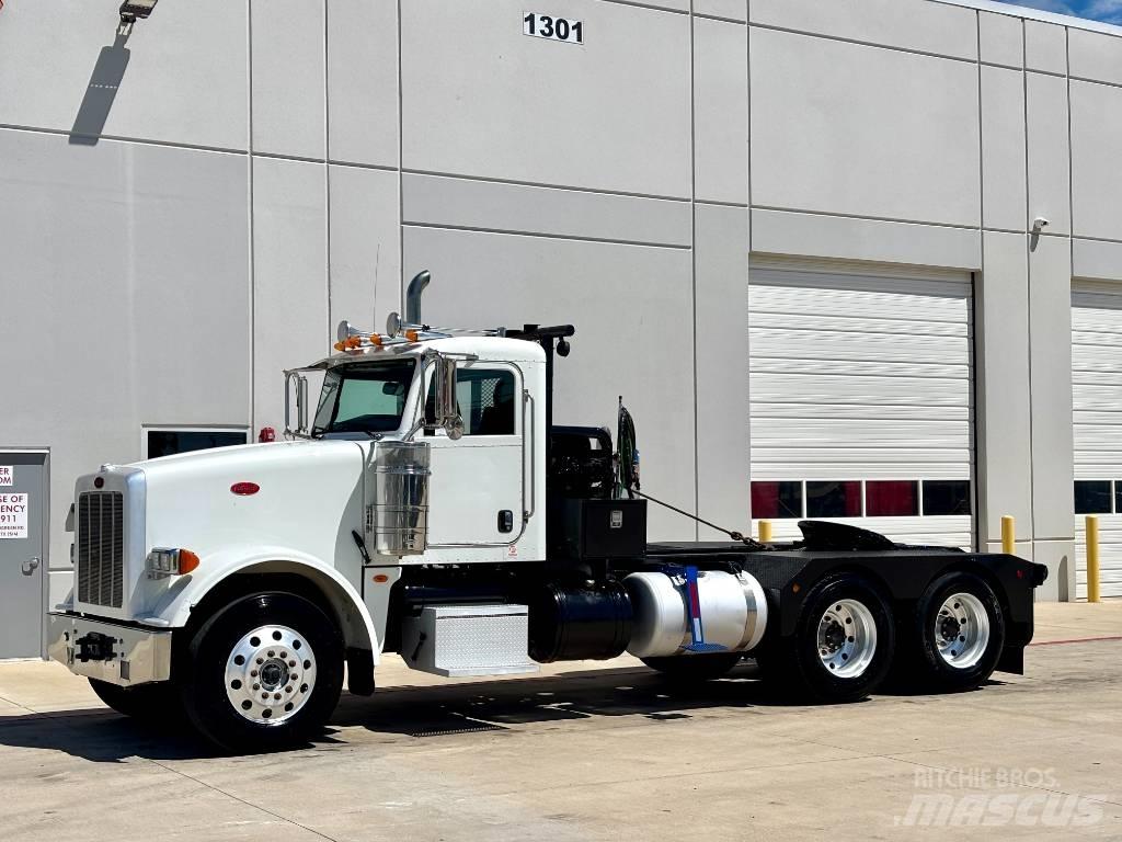 Peterbilt 367 وحدات الجر