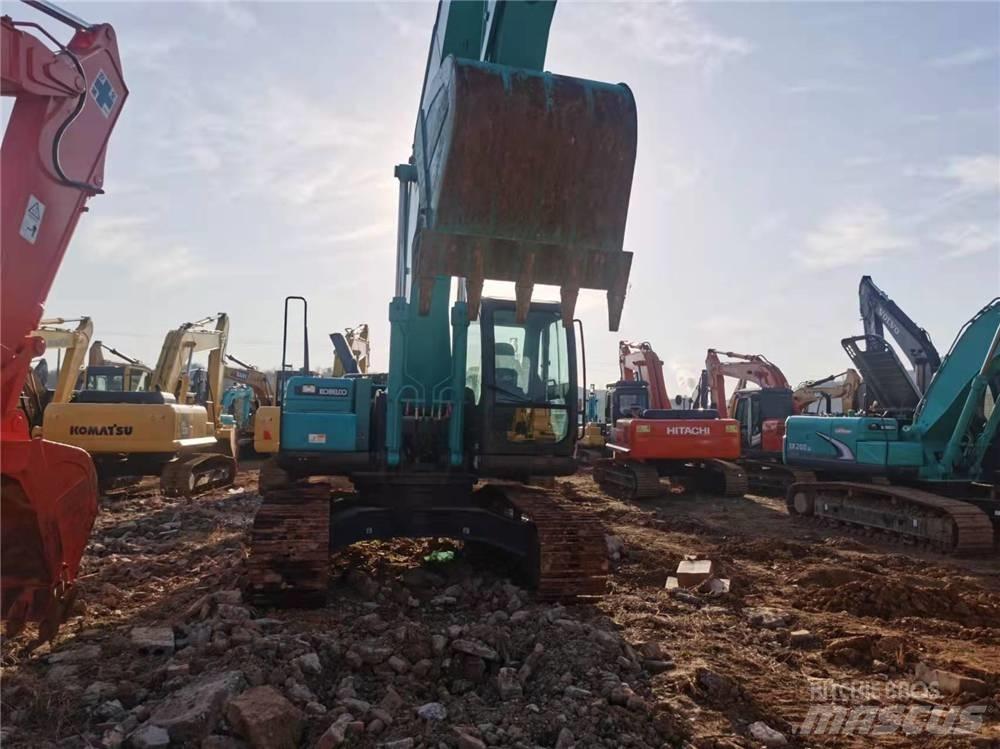 Kobelco SK250-8 حفارات زحافة