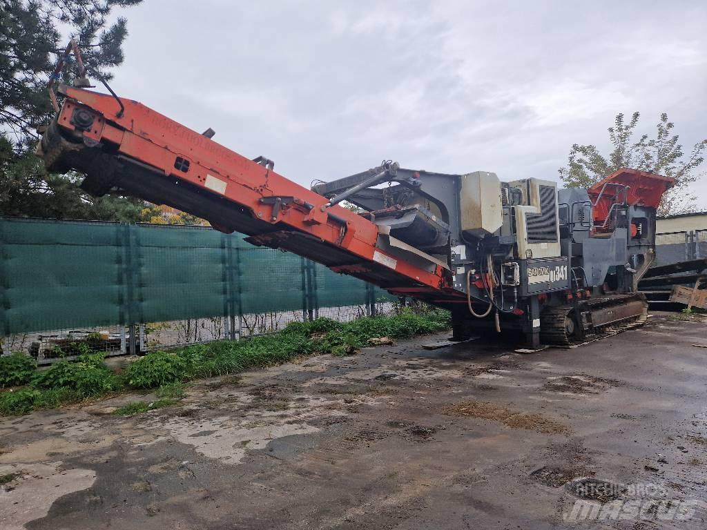 Sandvik QJ 341 الكسارات المتنقلة