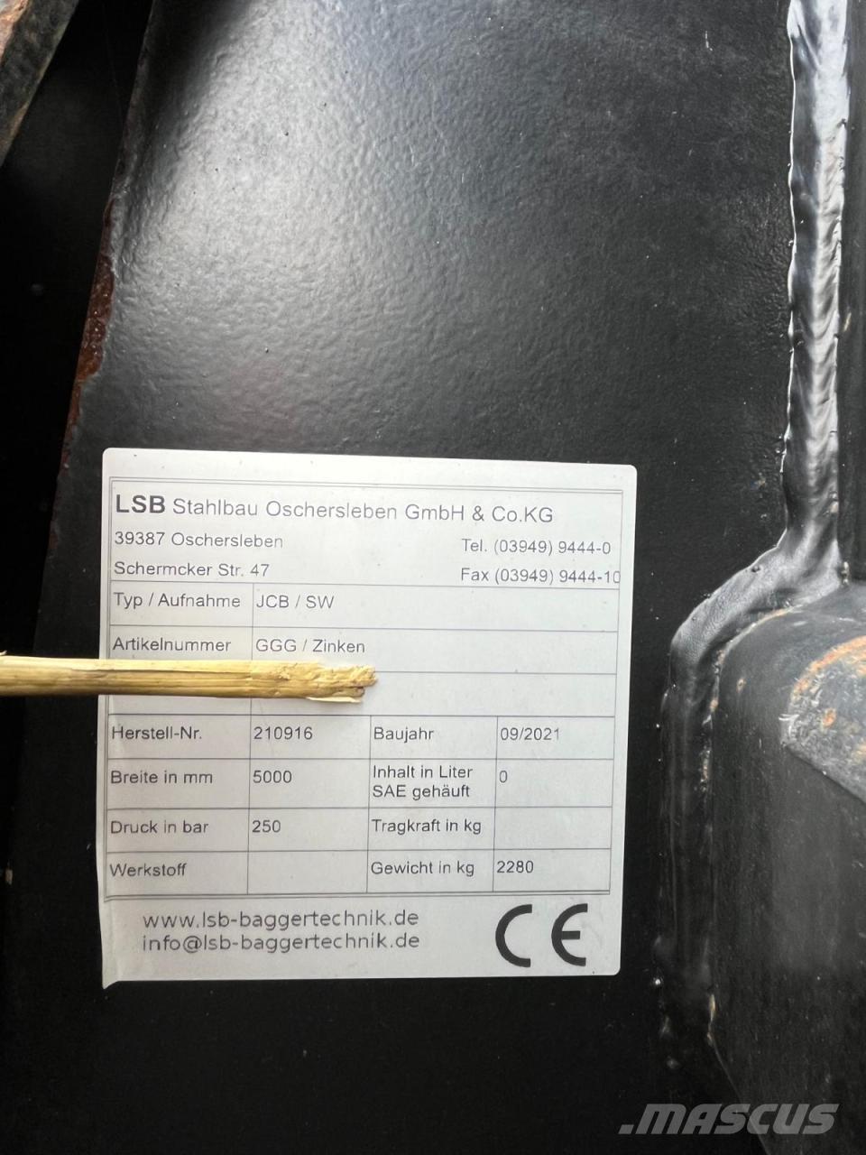 JCB 435 S لوادر بعجل