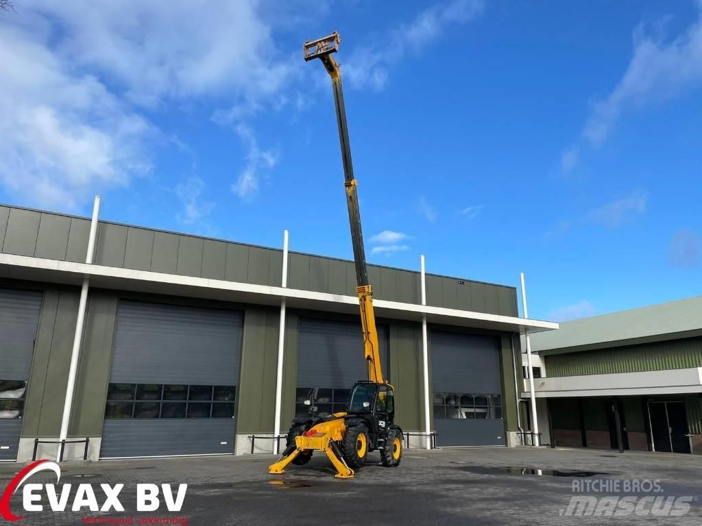 JCB 540-140 Loadall معدات مناولة لأغراض الزراعة