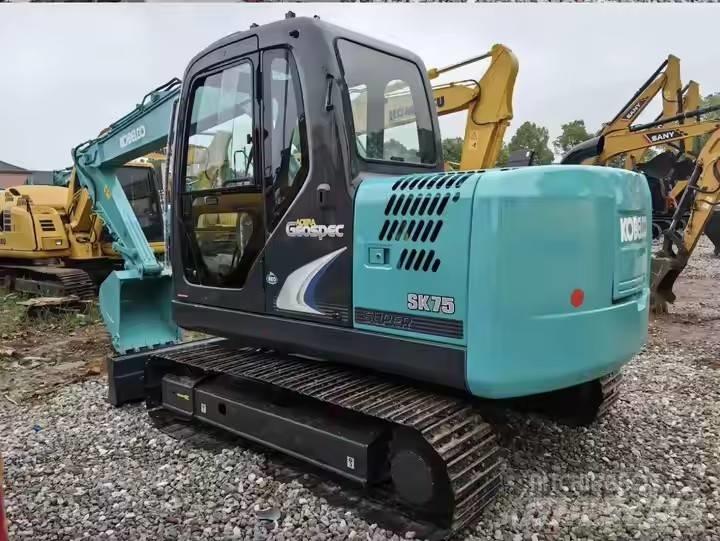 Kobelco SK75 حفارات زحافة