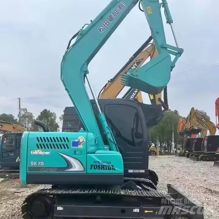 Kobelco SK75 حفارات زحافة