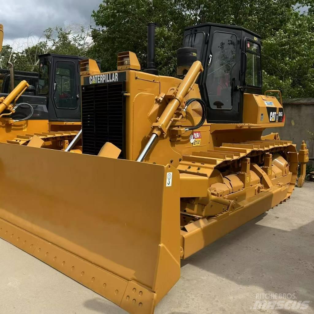 CAT D 6 G بلدوزرات مجنزرة