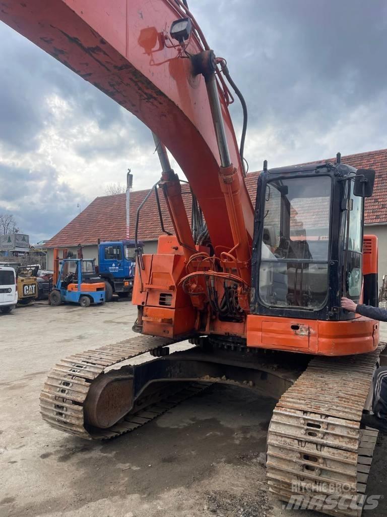 CAT 321 C LCR حفارات زحافة