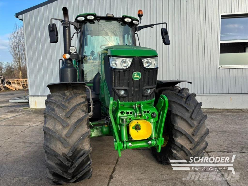 John Deere 6175 M الجرارات