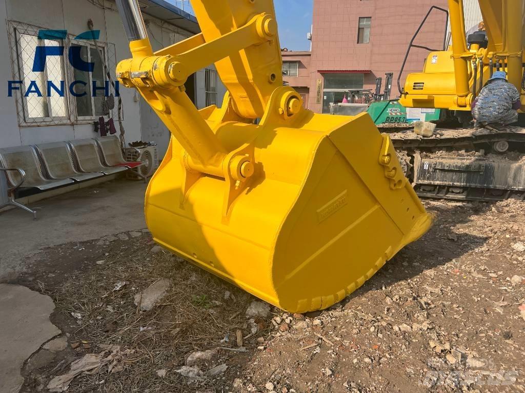 Komatsu PC 450-8 حفارات زحافة