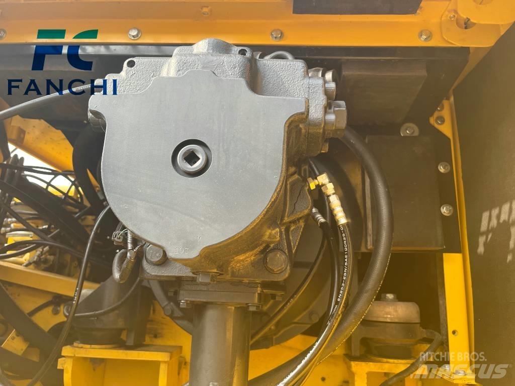 Komatsu PC 450-8 حفارات زحافة