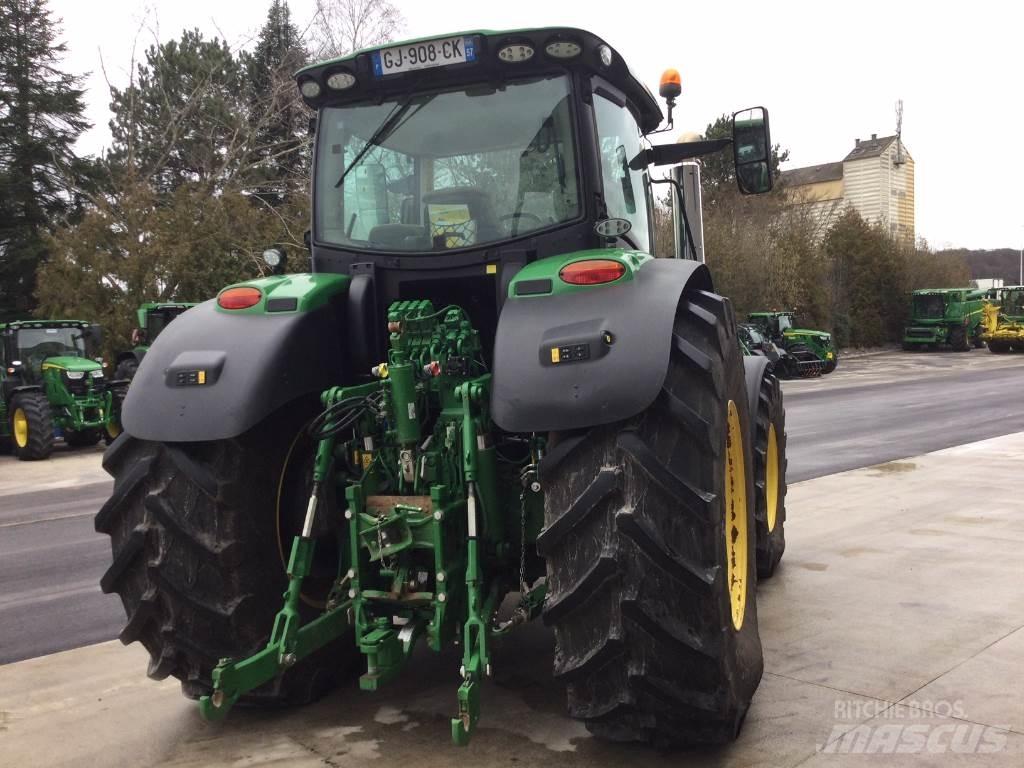 John Deere 6R250 الجرارات