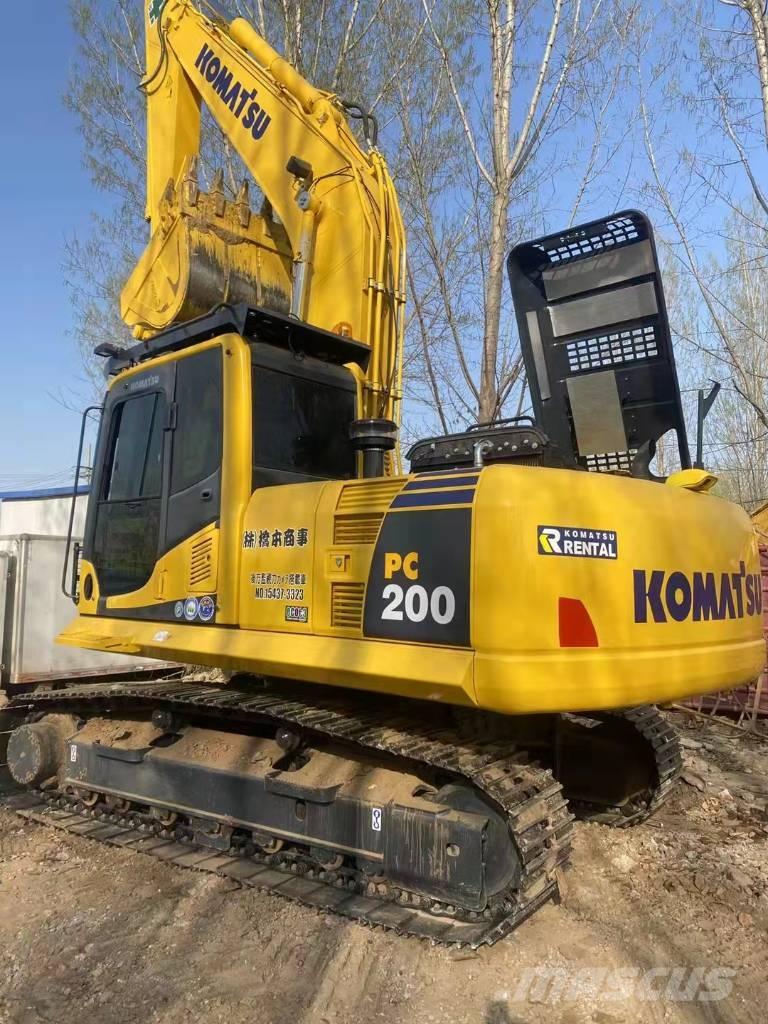 Komatsu pc200-8 حفارات زحافة