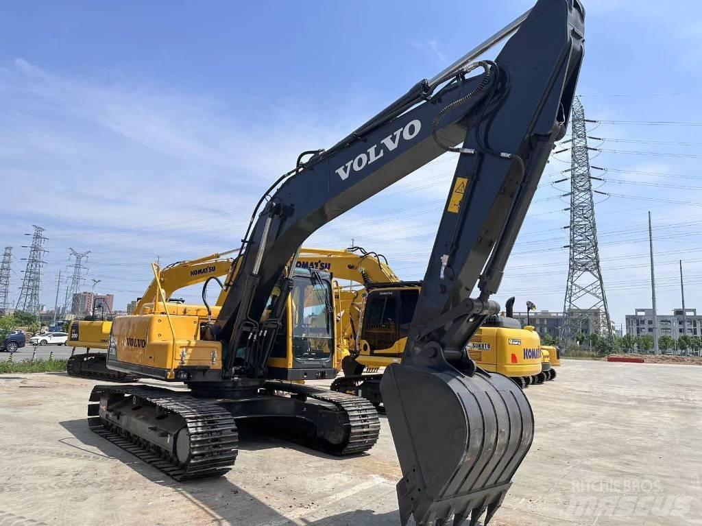 Volvo EC 210 BLC حفارات زحافة
