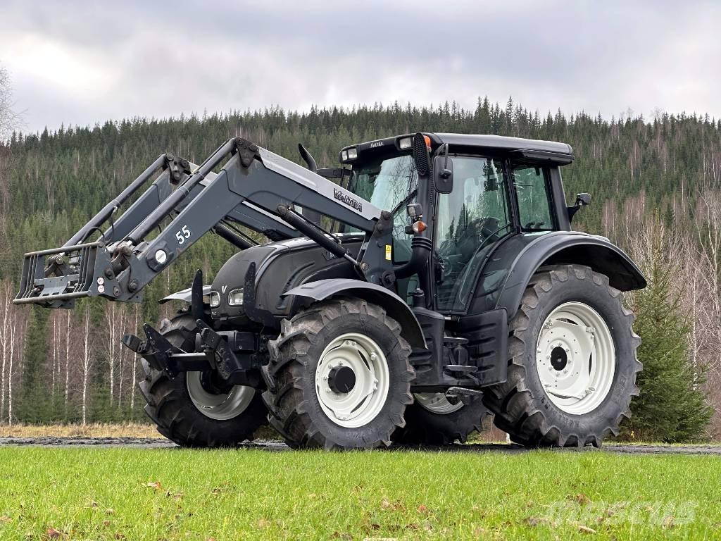 Valtra N 142 Versu الجرارات
