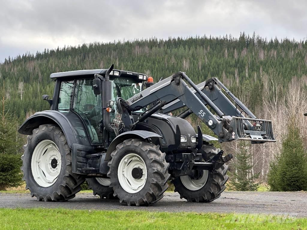 Valtra N 142 Versu الجرارات