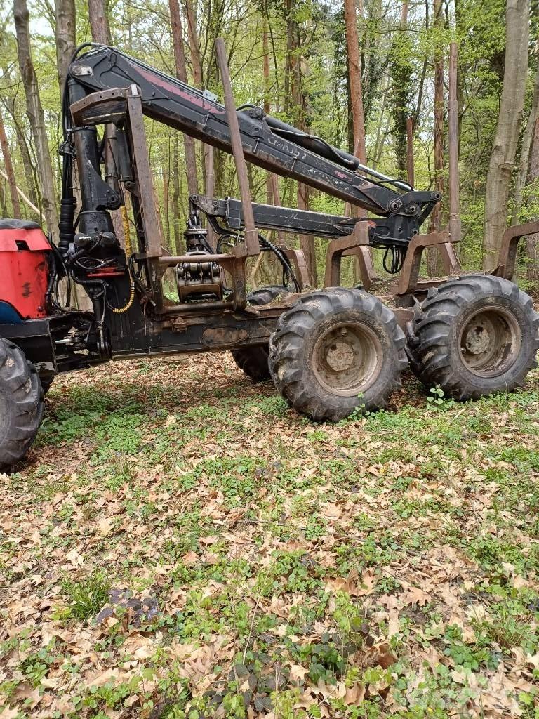 Valmet 840.2 شاحنات