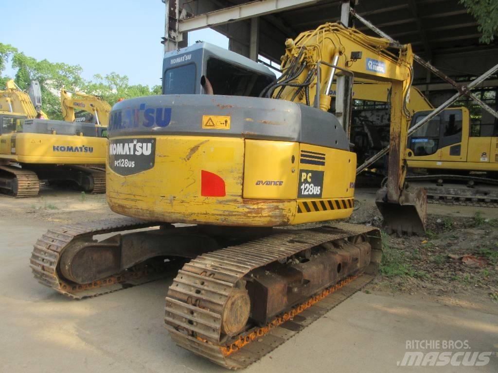 Komatsu PC 128 US حفارات زحافة