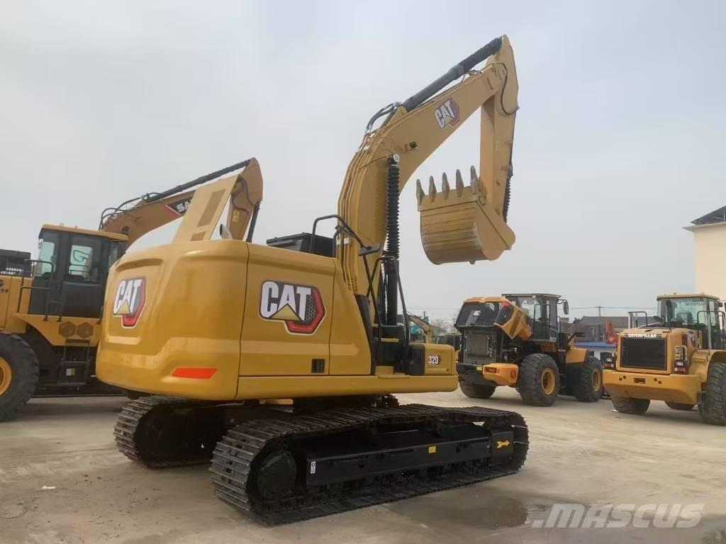 CAT 320 حفارات زحافة