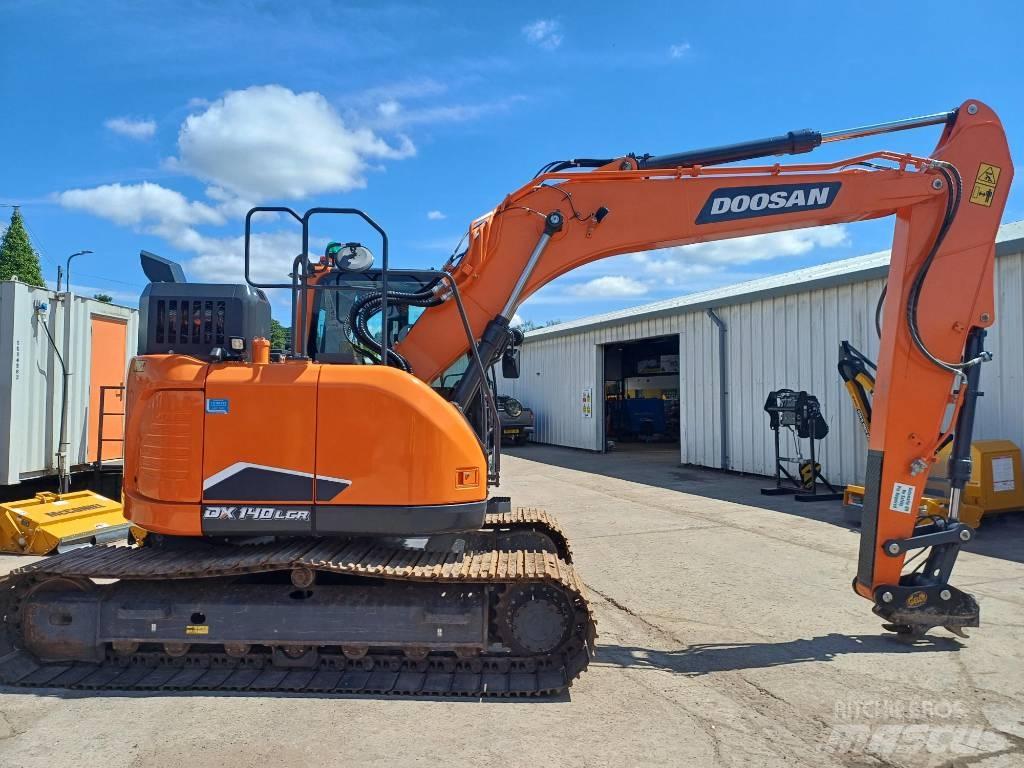 Doosan DX140LC-7K حفارات زحافة