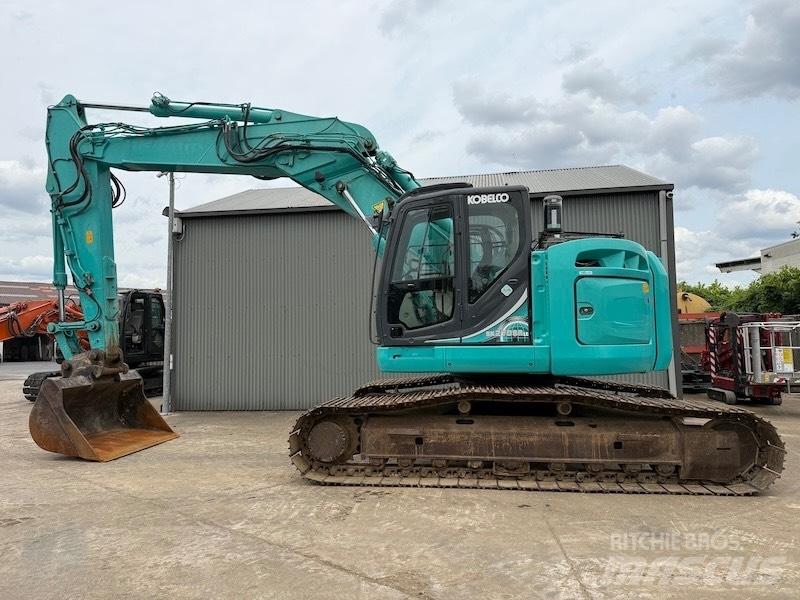 Kobelco SK270SRLC-7 حفارات زحافة