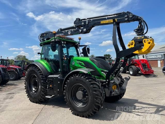 Valtra T235A الجرارات