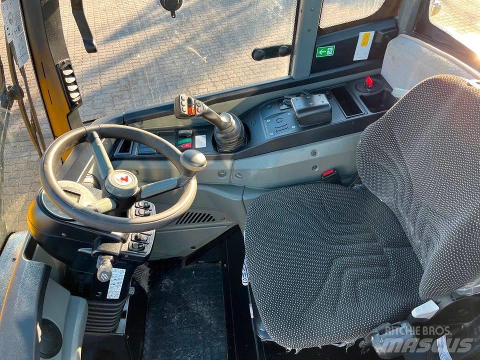 Wacker Neuson WL 44 لوادر بعجل